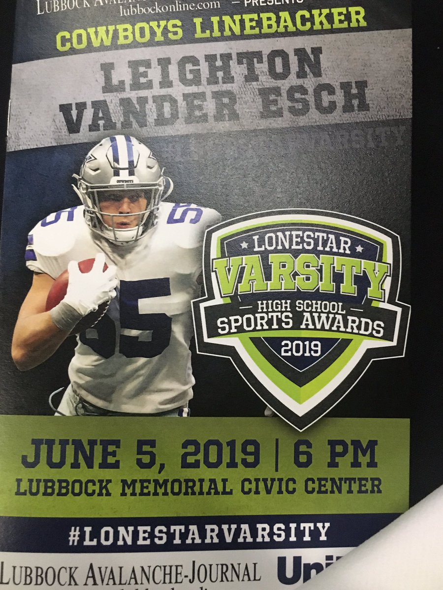 claybarnett22's tweet photo. Here to support our Loboettes @mirandavill10 and @natalievelardez for π player of the year! #proudcoach #designedtogofar. #lonestarvarsity https://t.co/khskHHIaNg