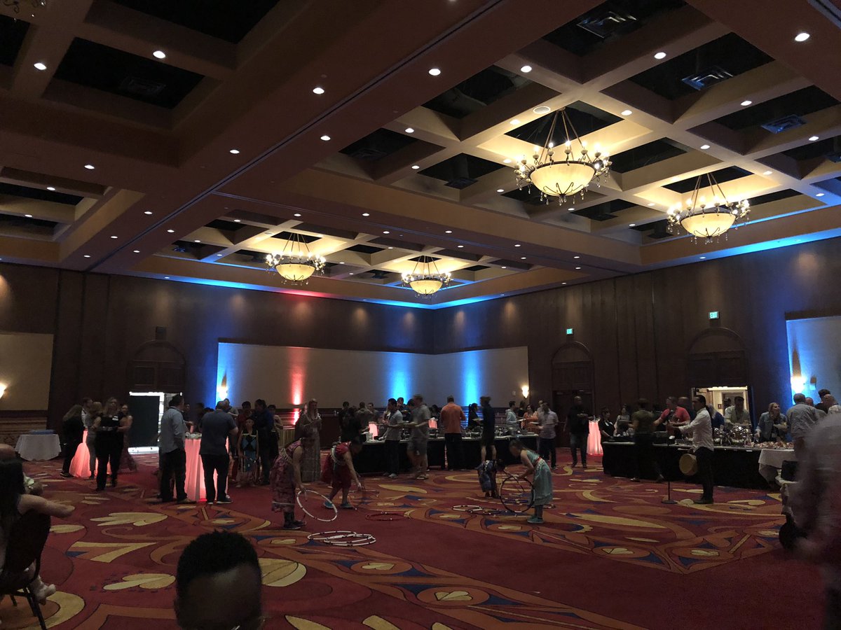 silverlinecrm's tweet photo. Amazing dancing, perfect sunset... an #SLXsummit to remember! https://t.co/akrYOgY3u0