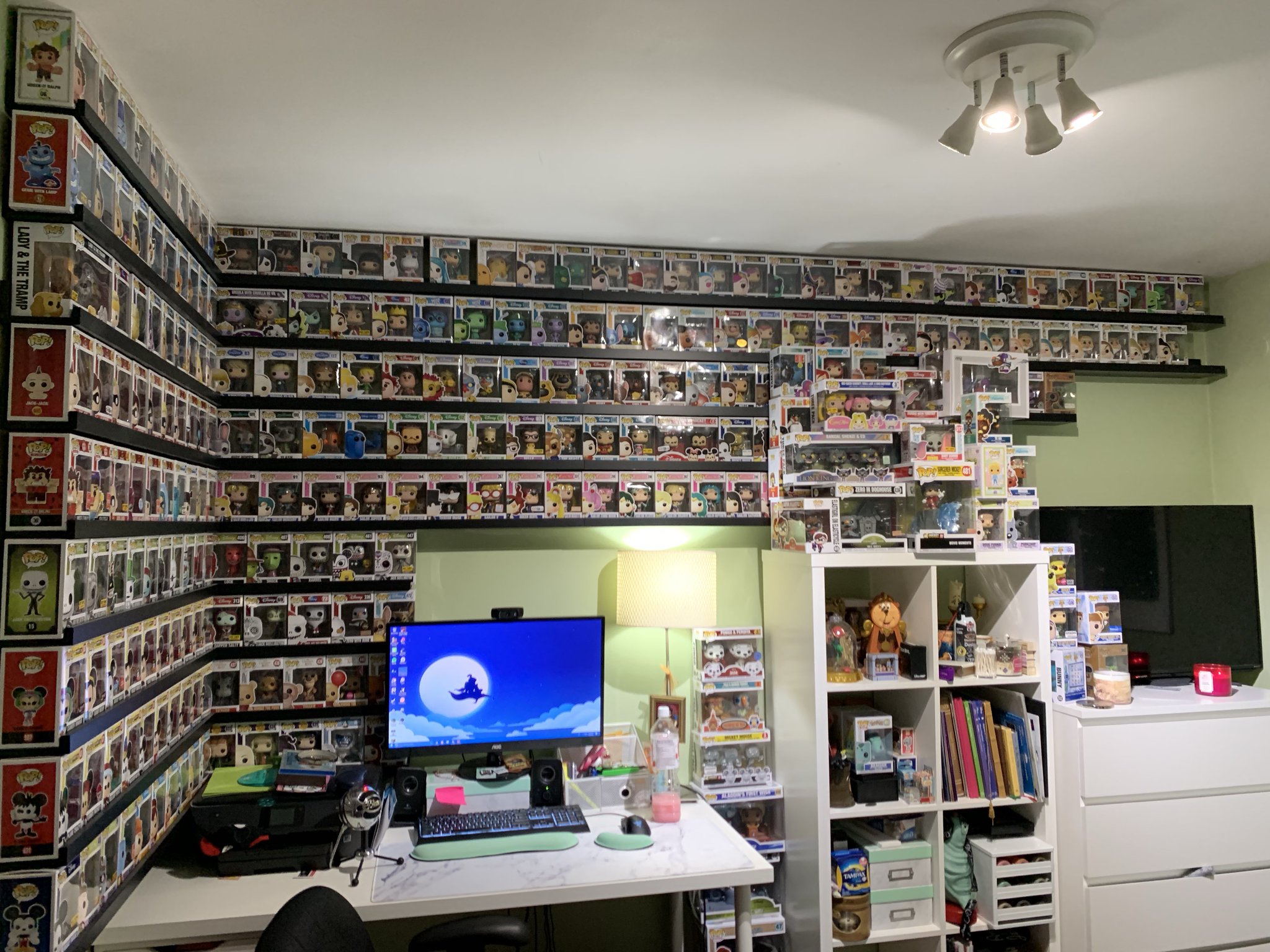 ikea mosslanda funko pop