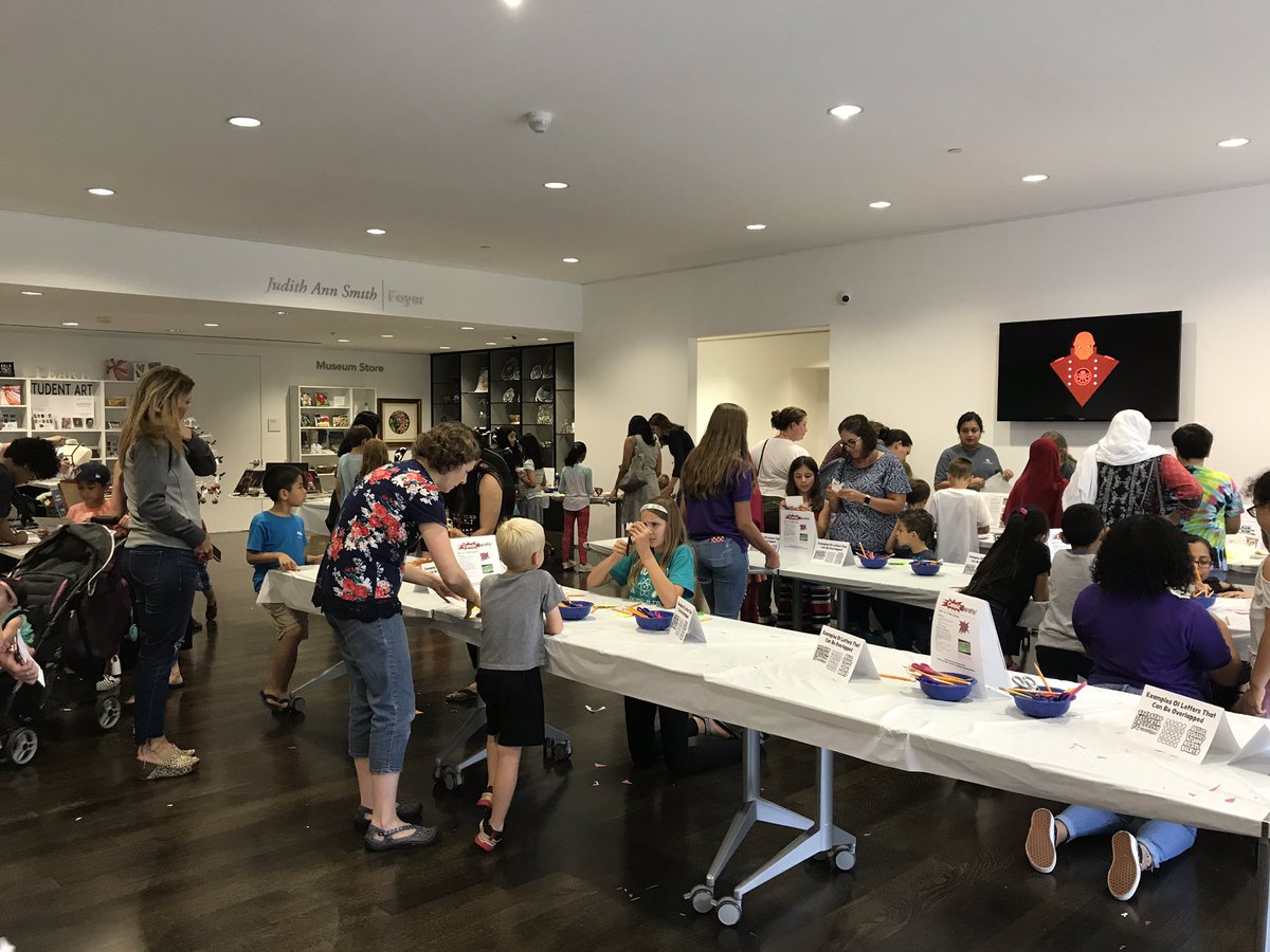 pearlfinchermfa's tweet photo. Thank you to our volunteers and visitors for making our first Drop-In Art Wednesday of 2019 a smash! (Pictured in first photo: Volunteers from the National Charity League Champions chapter) #pearlfinchermfa #dropinart #springtx #artmuseum https://t.co/FaQzRQVHWF