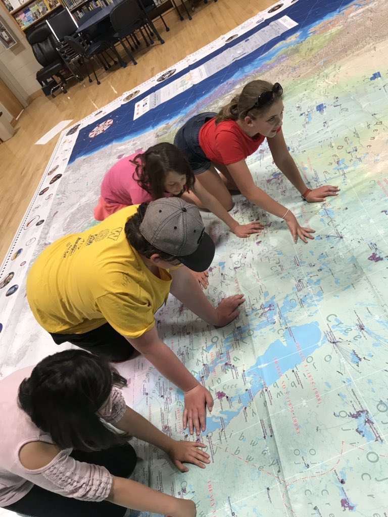 WolseleyR9's tweet image. A couple of pictures from the #WSDPowWow today! @WinnipegSD 📸: @SsantosSonia (thanks for taking the leadership students today)