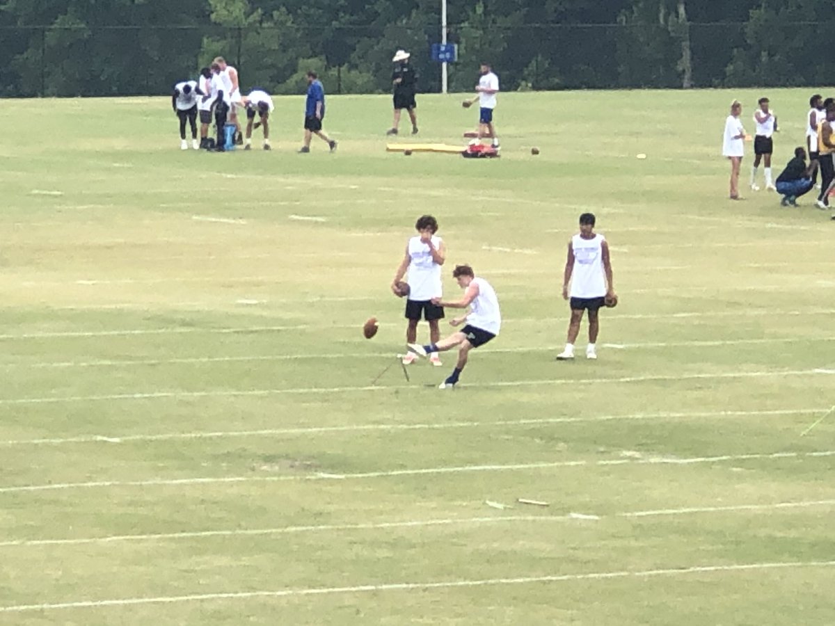 VandiverTitus's tweet photo. Had a great time @UWFFootball prospect camp today, special thanks to @WreyTiggins_007 for helping me and giving me advice! #APKFootball https://t.co/nkBV0A60Z2