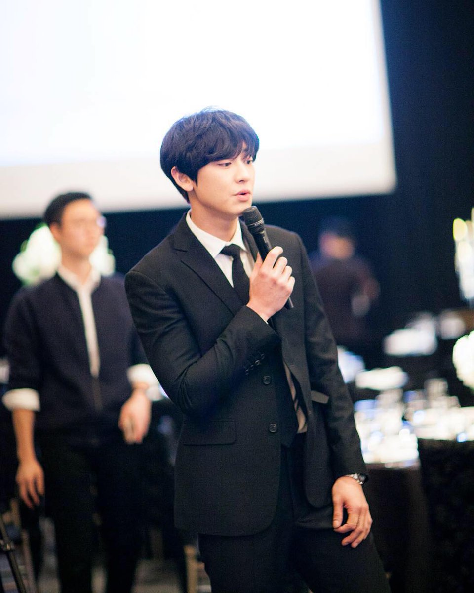 #찬열 #EXO #CHANYEOL ⁠#SSFW <a href="/weareoneEXO/">EXO</a>