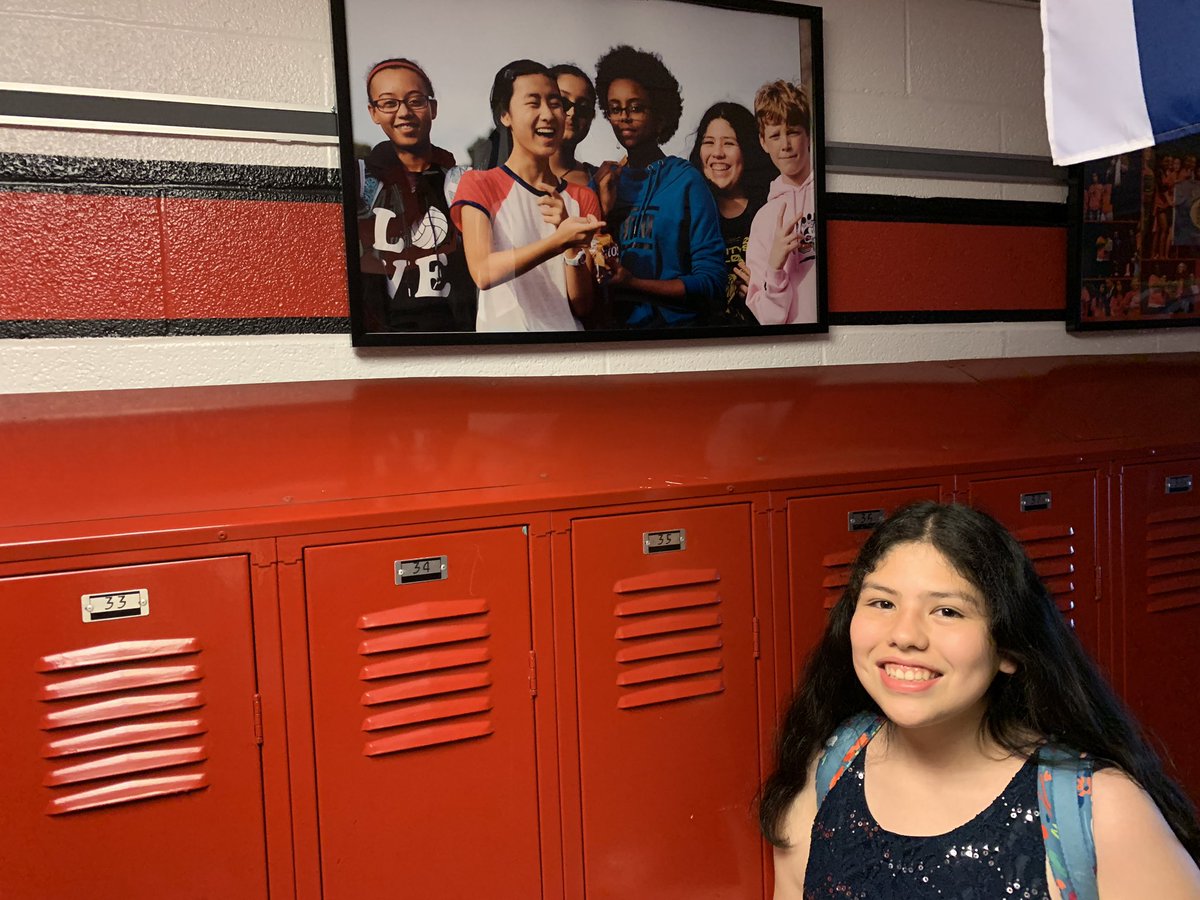 CantuMaricela's tweet image. Congrats Salma on receiving the Presidential Award during the @woodbridge_ms 8th Grade Awards Ceremony. On to @WoodbridgeHS next year! @NISDPatNeff ✅ out the Texans sweatshirt in her locker. #onceaTexanalwaysaTexan #APprogram #PLTW