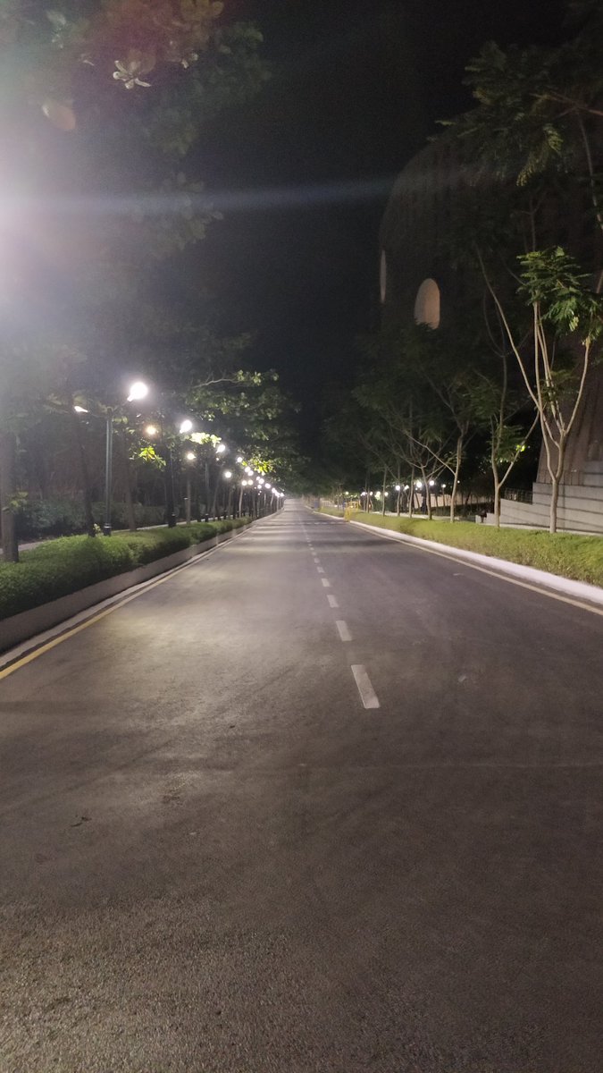 Joeyogesharmy's tweet photo. Pune DC at 4am!!! @Infosys @beingpunfoscion #infydiares #infosys @MalviyaRajneesh @pravink70 @imamitsharma05 @shradd_haa @Swetha0507 @amitkdoshi @tusharshinde212 https://t.co/lqKfQ8xmkX