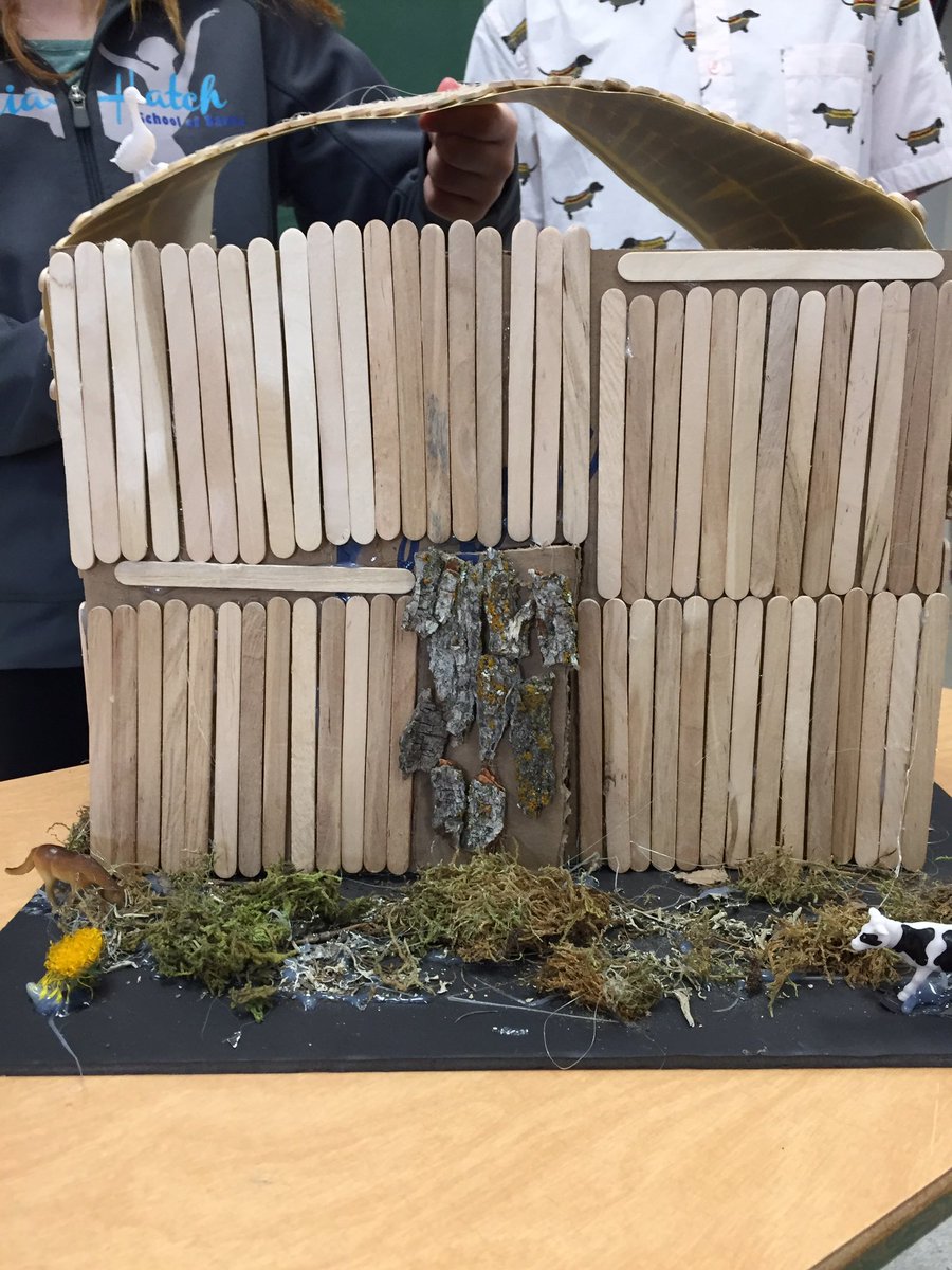 MissJaysclass's tweet photo. Amazing Iroquois longhouses built by the grade 6’s - one even had live fish! Blown away by the students creativity! #iteachsocial #makelearningfun @plrd25  #MorrinProud https://t.co/ExZ1bPMfKt
