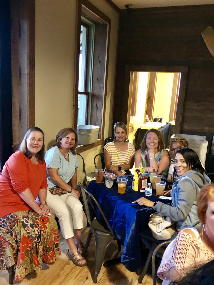 SheriShelby1's tweet photo. Just a little fun with school nurses!#MSNA19 #SchoolNurses https://t.co/rQmEfmffq6