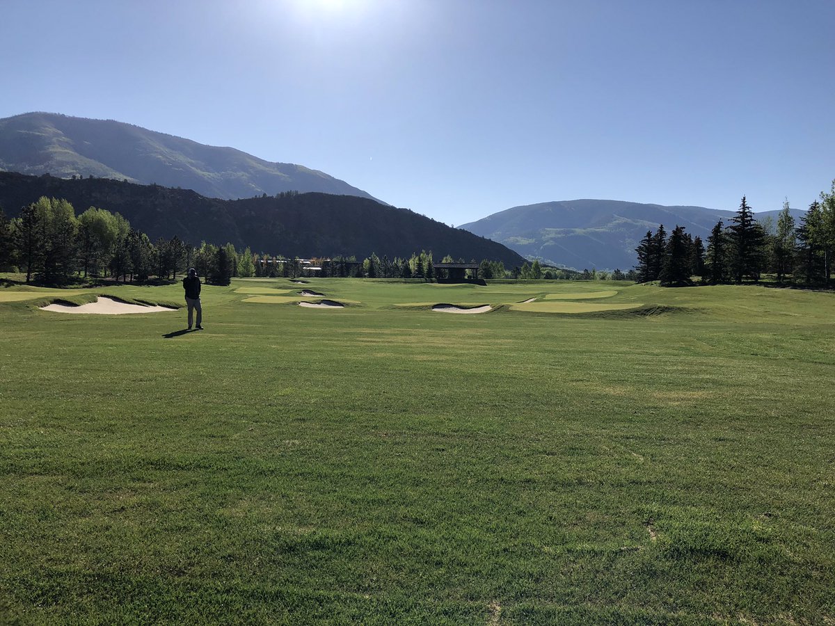 TotalTurfGS's tweet photo. That’s a wrap on the new DR &amp; SGA at the Maroon Creek Club, CO......the project was completed on time despite receiving 12+” of snow in May. The crew lead by Asst. PM, Luke Dye did an excellent job battling the elements.......
#ttgsinthewest #faziogolfdesign https://t.co/BS0mbrqlCR