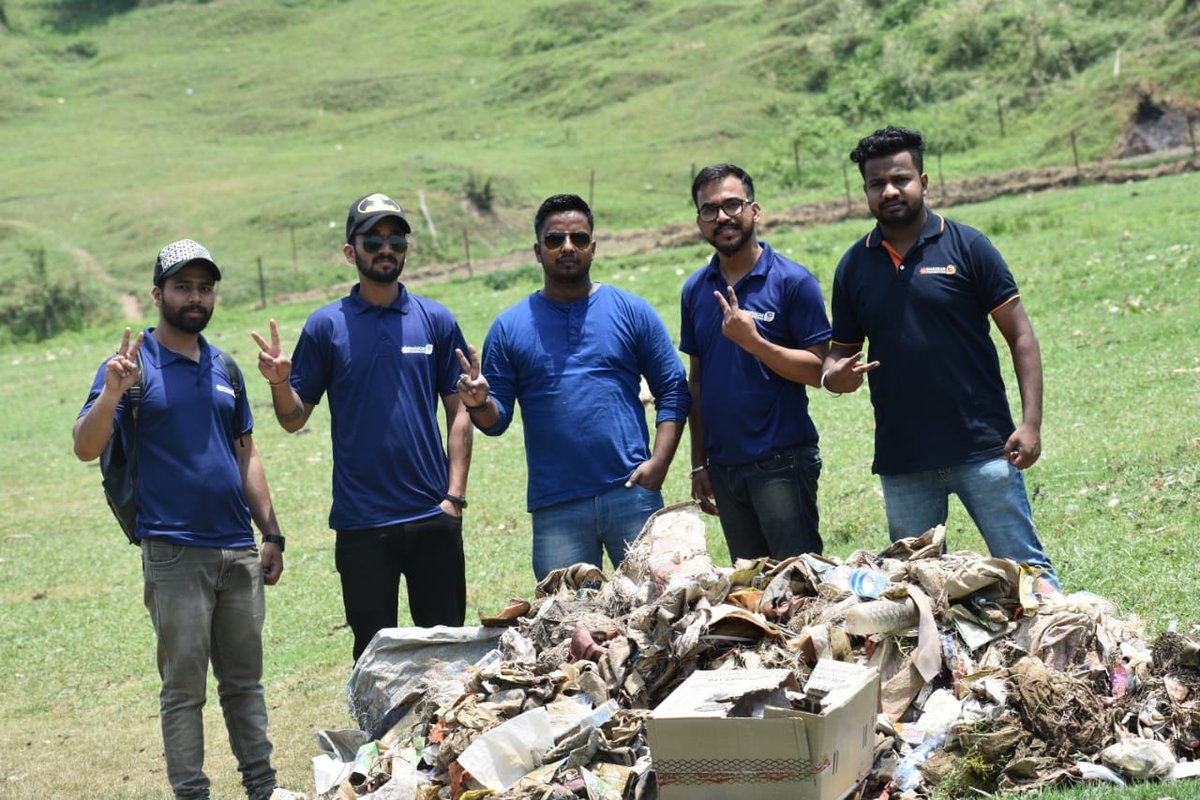 BhaskFoundation's tweet photo. Bhaskar Foundation participated with Nagar Palika Pitthoragarh on this World Environment Day 2019 Green &amp; Clean Campaign. https://t.co/Evo6dwXbUp