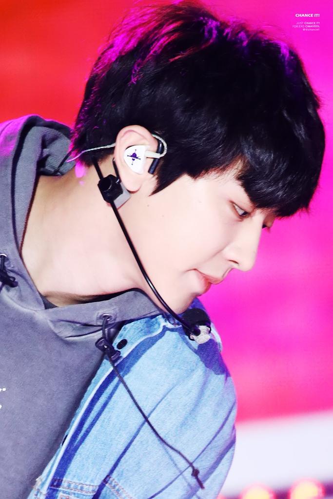 #찬열 #EXO #CHANYEOL <a href="/weareoneEXO/">EXO</a>