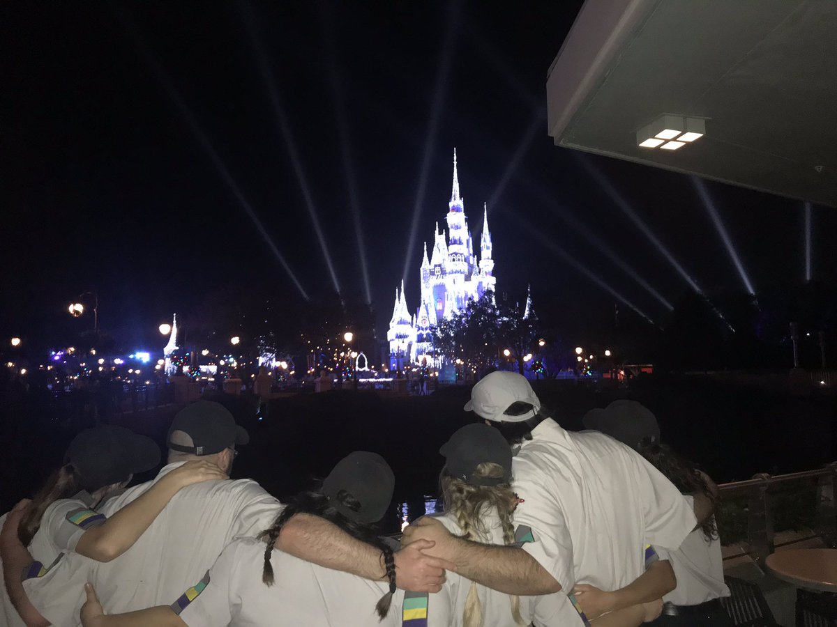 irwin16louis's tweet photo. All the love you won't forget
And all these reckless nights you won't regret
'Cause someday soon, your whole life's gonna change
ππ π¦βππ πππ€π€ π₯ππ πππππ π π π₯ππ ππ π π π ππ πππͺπ€ β¨β€οΈ
#DCPFall2018 #DisneyPrograms
@aintnoahway https://t.co/jOD2DIh813