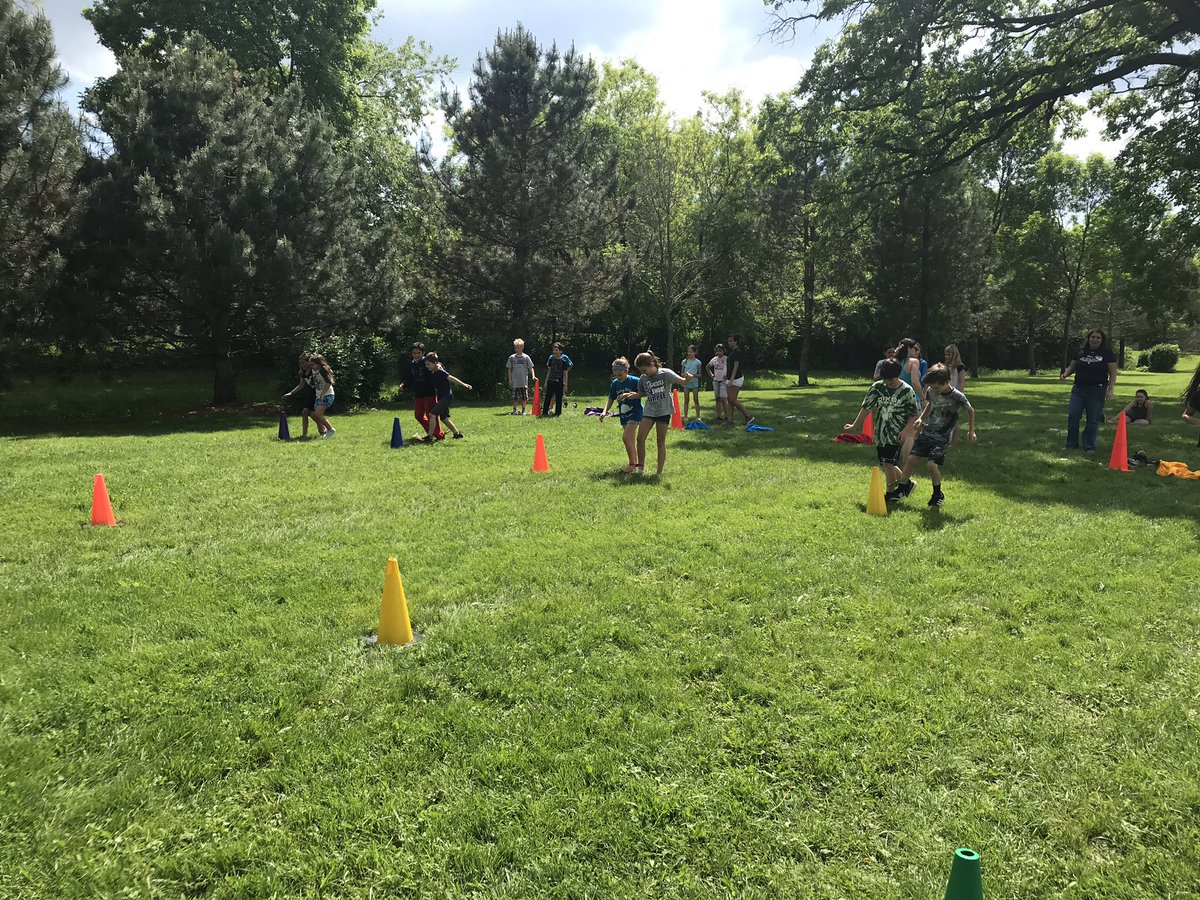 k_farvour's tweet photo. Dixon Dragon Day - such a fun-filled afternoon! #fourthatdixon https://t.co/B8T2znrDzc