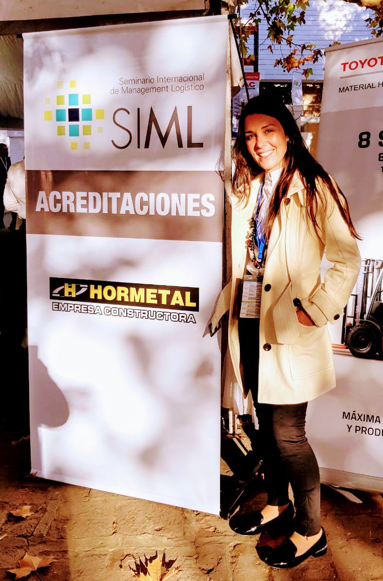 danielgriboff's tweet image. Nuestra Coordinadora de Operaciones @ainhoagarcial representando a la empresa en Seminario Internacional de Management Logístico (#SIML) realizado el 04/06 en Buenos Aires.
#DAGRIteam #comex #internacionalizacion #DesarrolloProfesional
