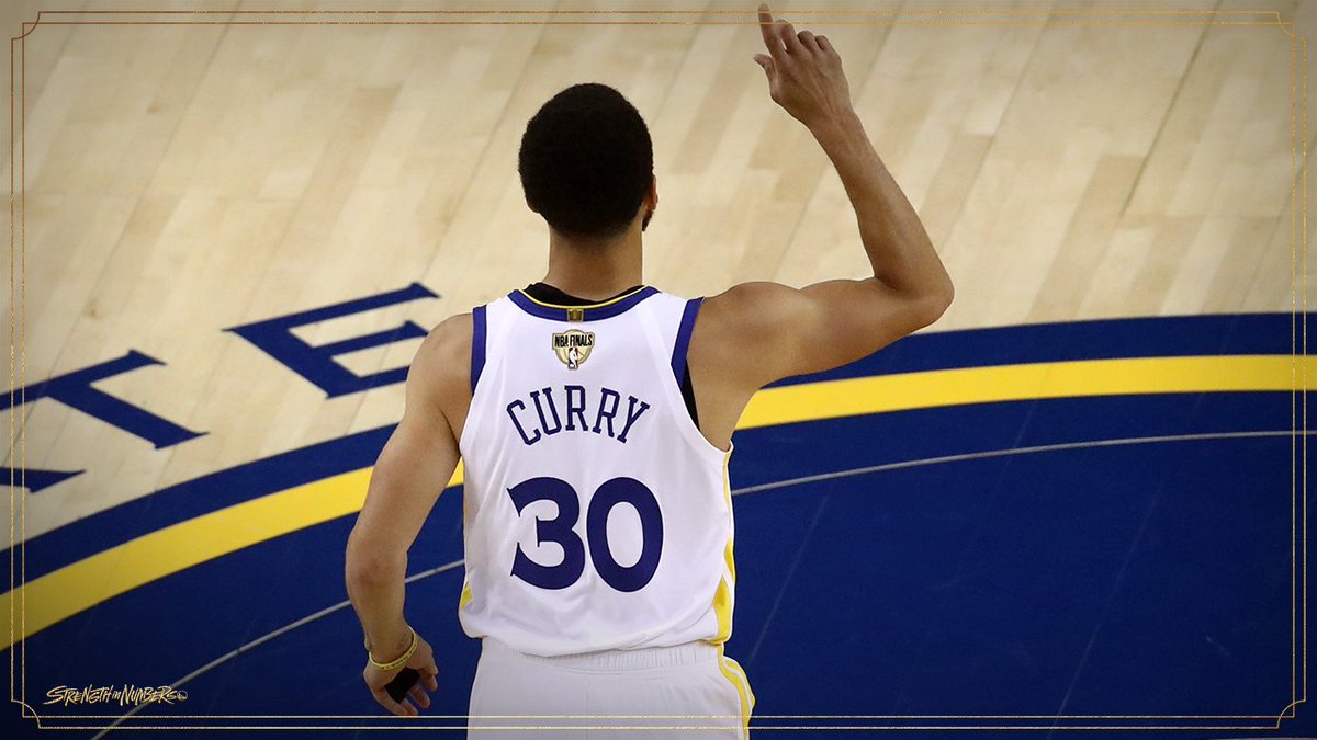 JulianMozo's tweet photo. Casi el 50% de los puntos: 32 de 65.
El 30% de los rebotes: 8 de 27.
El 25% de las asistencias: 4 de 16.
El extraterrestre de Curry lo está haciendo.
#EnSuSalsa #NBA #NBAFinals https://t.co/3HR7UMAsQM