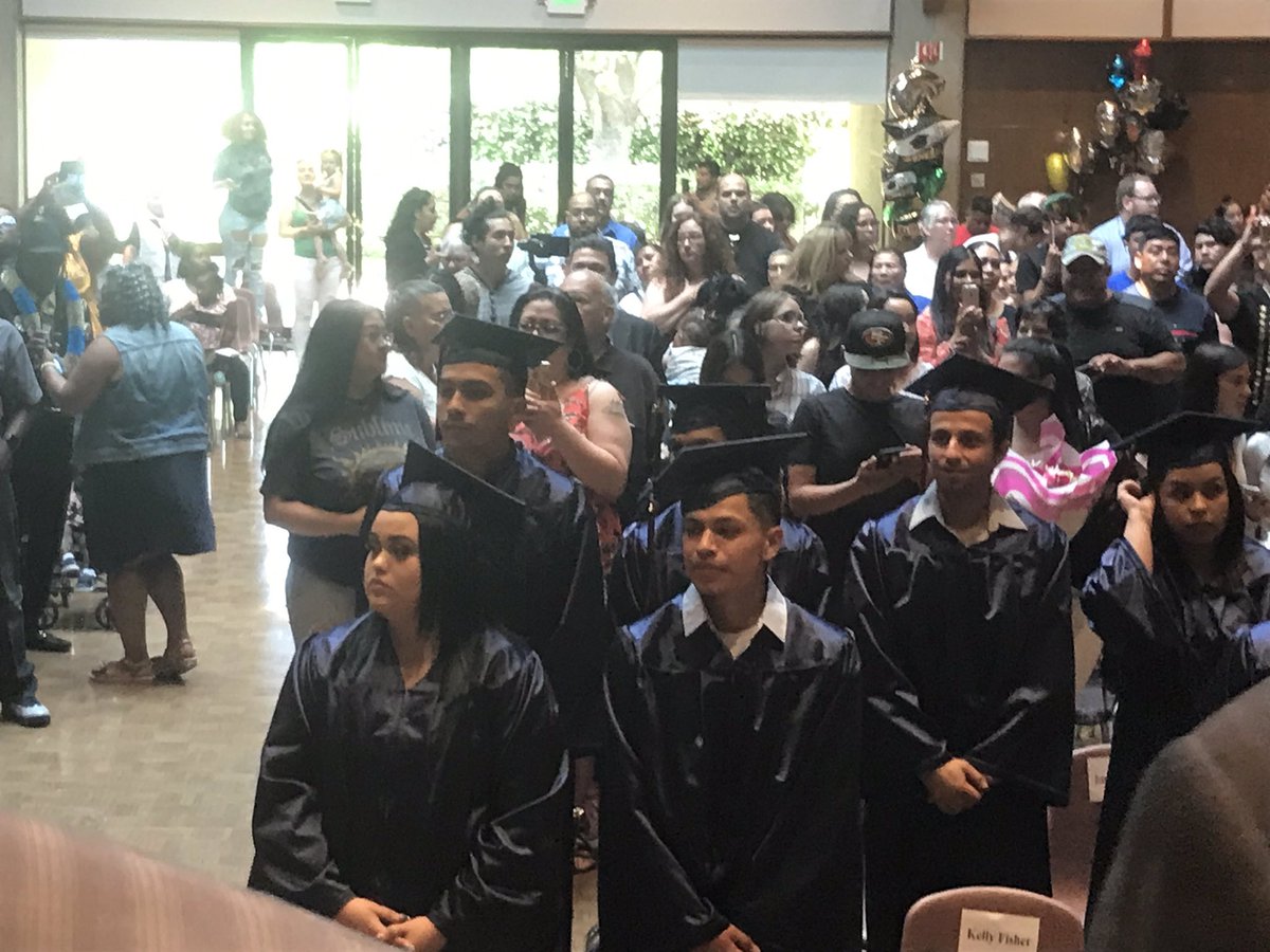 KristenWitt13's tweet image. Congratulations 🎉🎈🎊 to the #FSAS graduates 🎓 @arron_degracia @FS_AdultSchool @ekolakoski @TimGoree @ResiliencyGuy