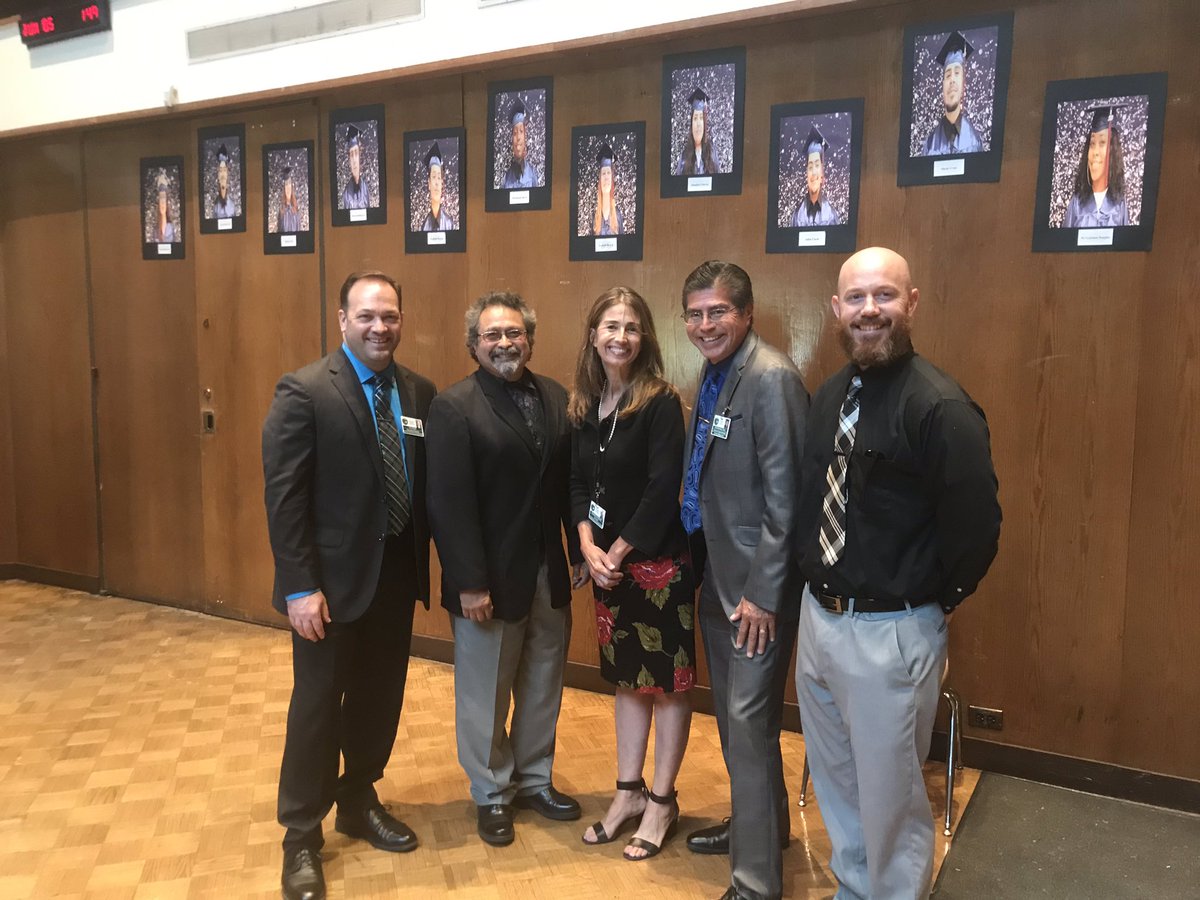 KristenWitt13's tweet image. Congratulations 🎉🎈🎊 to the #FSAS graduates 🎓 @arron_degracia @FS_AdultSchool @ekolakoski @TimGoree @ResiliencyGuy