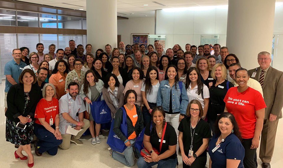 connie_gonz's tweet photo. LSA! 👏🏼 LSA! 👏🏼LSA! 👏🏼 4️⃣4️⃣, that is. 😉 (@LeadershipSA) #lsa44 #satx #next300 #grouppic https://t.co/AVUPXyyws3