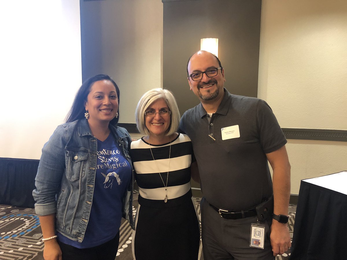 SISD Multilingual tweet media