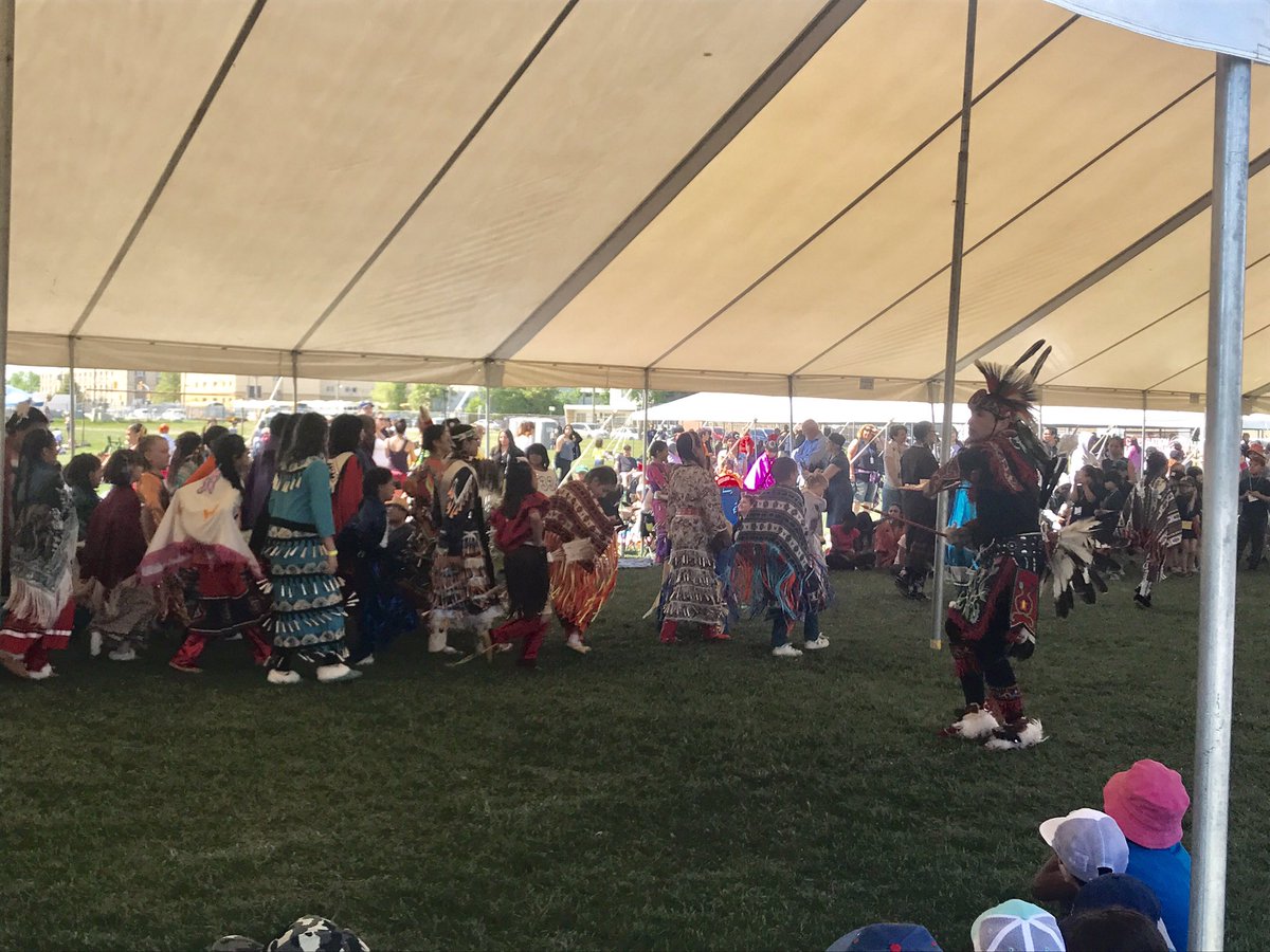 OlmsteadMcphail's tweet image. It was a perfect day for the @WinnipegSD Pow Wow. Such a beautiful event, celebrating achievement, collaboration and steps towards reconciliation... great job everyone! #WSDPowWow