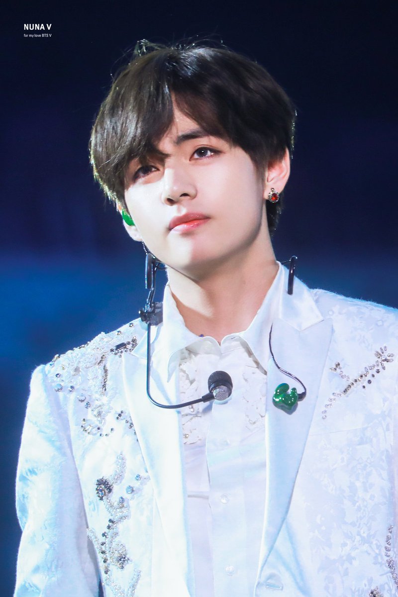 [HQ] 190518 Speak Yourself Tour in New Jersey
💜💜
#이삐사진전 #태형 #Taehyung #BTSV #방탄소년단뷔 
<a href="/BTS_twt/">방탄소년단</a>