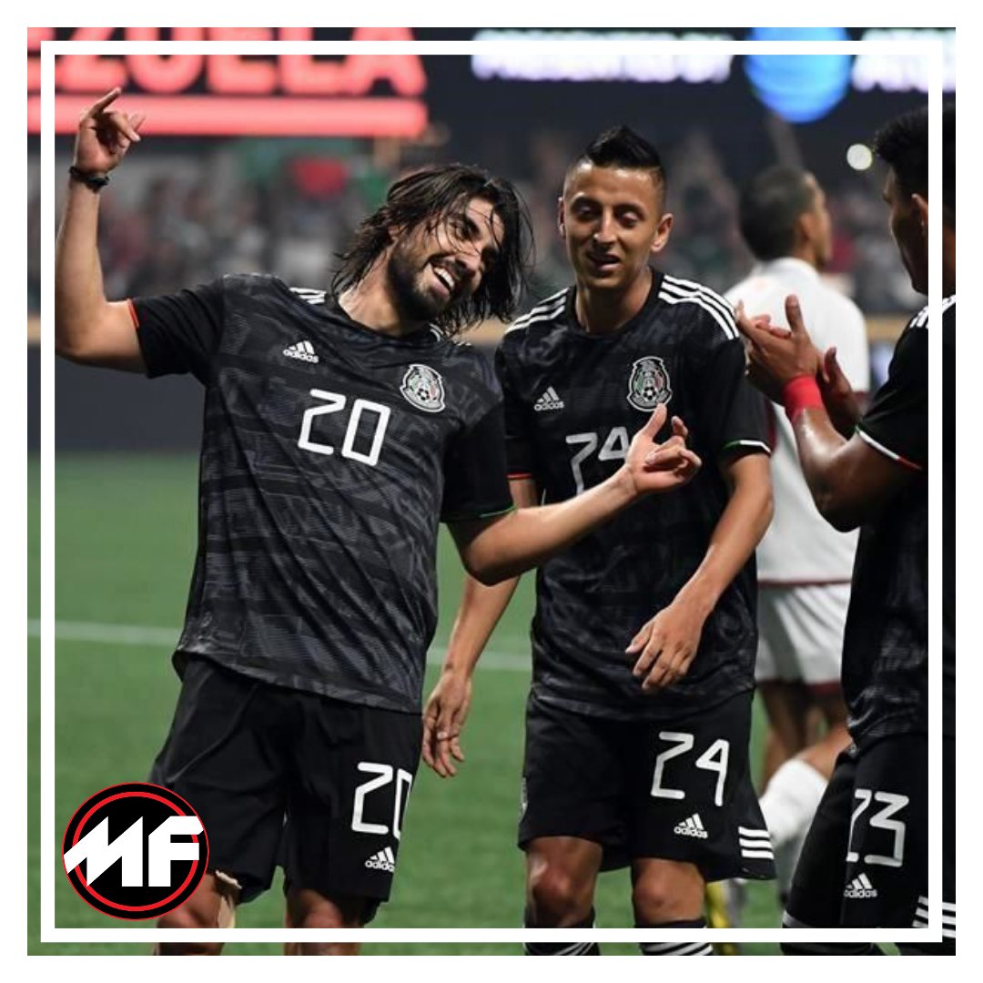 somoslamente's tweet photo. EL 'TATA' Y SUS MUCHACHOS.
México 🇲🇽 venció 3-1 a Venezuela 🇻🇪 con goles de Piojo Alvarado, Rodolfo Pizarro y Andrés Guardado.
#MEXTOUR #MEXvsVEN https://t.co/duVM1nEffT