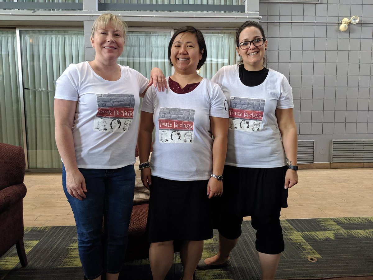 nicolestogaitis's tweet photo. @ToutePour est présente à la #FoireIP21!! 🤟🤟 Elles enregistrent des ballados sur place 👍👍 #LeSalonIP #podcast @CSViamonde @vickyfauteux @daviesjcmd @milene_brassard https://t.co/cHteI8AbKz