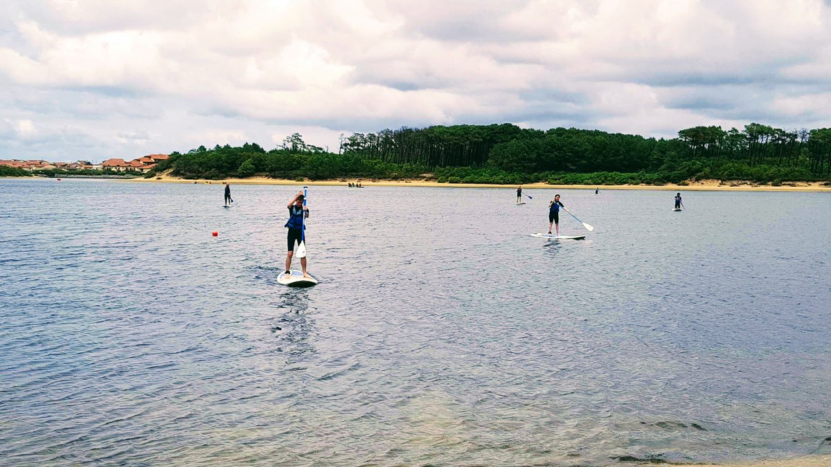 LpoA_Fournier32's tweet photo. Dernier jour de #Stage de #SURF pour les #Secondes #OptionEPS à #VieuxBoucau ! @LpoA_Fournier32 de #Mirande. Temps nuageux et pluie et #vagues ! Tous bien courageux #PADDLE ! #ParcoursCitoyen #Plage #Beach #Sea #Sensations #Bac2021 #OptionSPORT https://t.co/pcaAJL6ioN