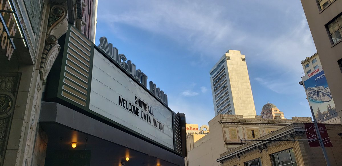 warren2600's tweet photo. The first #SnowflakeDB conference is almost over. Hats off to everyone at @SnowflakeDB what an amazing experience! https://t.co/I2EurhYYL8