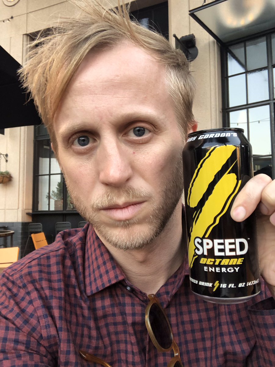 SandersSnap's tweet photo. J in the OC here! Wrapping up my day in Anaheim, California with Robby Gordon’s @SPEED_ENERGY drink and a veggie burger from @thehealthyjunk. Thanks to #SuperiorTires in Fullerton for the drink and @SnapFinance for the opportunity. @SnapBenefit https://t.co/jrfNzM9RpZ