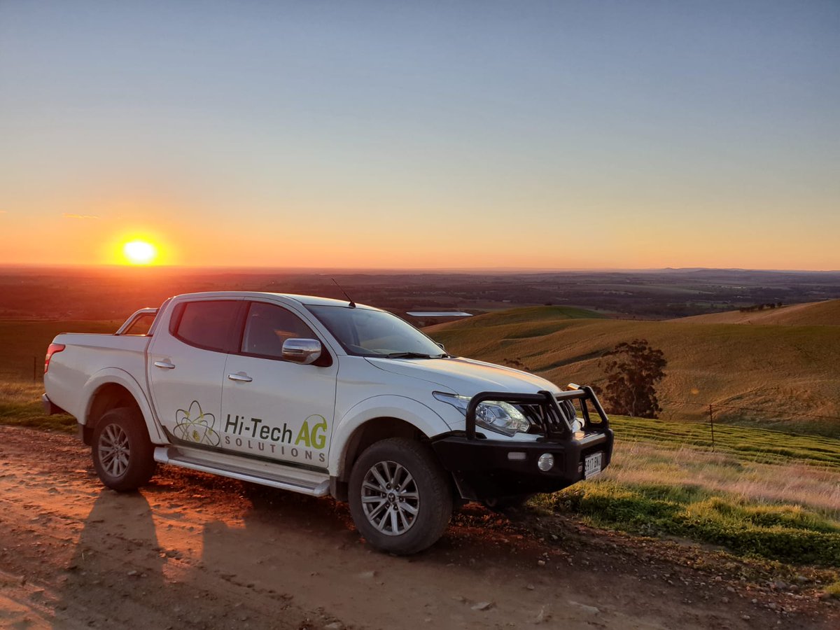 HiTechAg's tweet image. Our Nutritional Agronomist, Lintern Fairbrother, snapped this stunning Barossa Valley sunset last night. #LifeOnTheRoad Enjoy!
