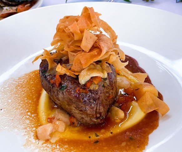 GoodSaltUSA's tweet photo. @twobigboysblog
Fillet Mignon with sauce bordelaise and parsnip skordalia and a sprinkling of GoodSalt to finish. Stunning.
GoodSalt, Now Available at AMAZON!
https://t.co/cR3bLGmmyC
#Saltyfood #FiletMignon #Delicious #foodoftheday #Americandish #Goodsalt #Sauce #USA #tasty https://t.co/4JaPFKksei