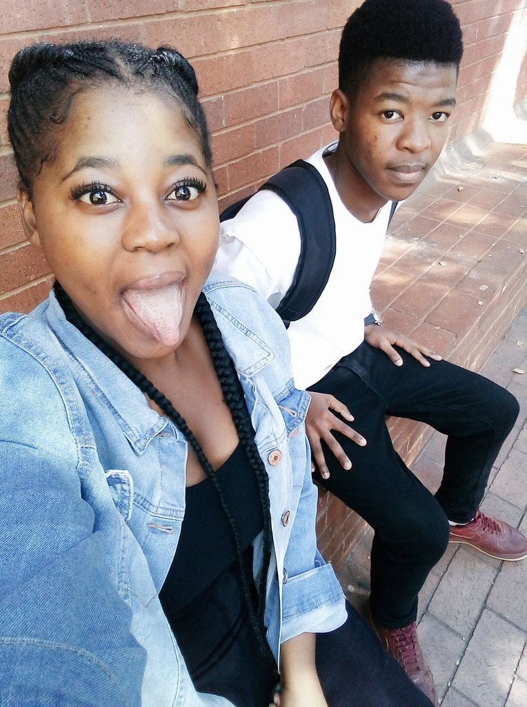 This is only a throw back from now on til for ever.. 😒.. cool though, today is thursday anyway 😊☺️😀