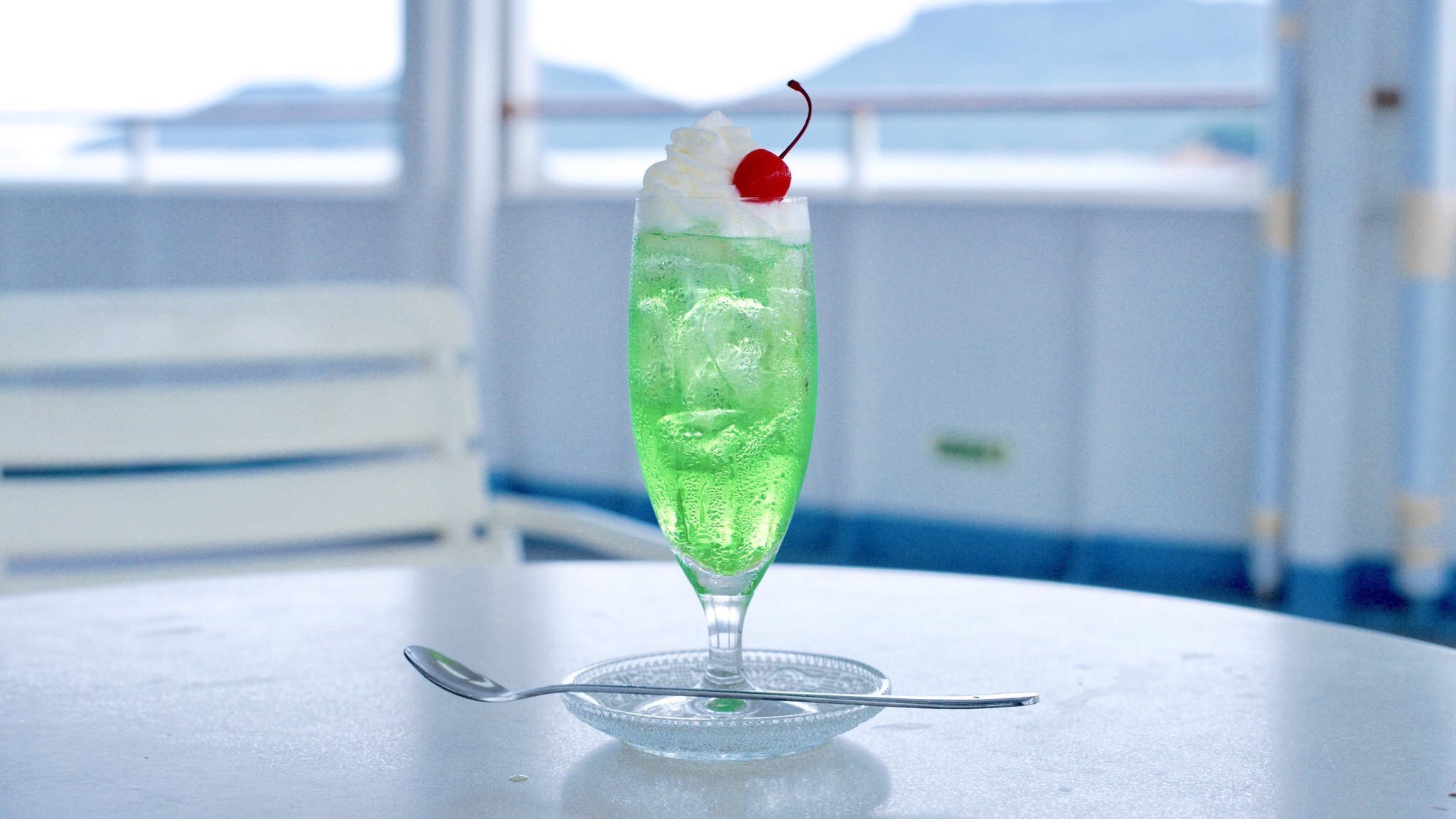 クリームソーダ職人tsunekawa 旅する喫茶 Na Twitteri 6月6日は メロンの日 ということで今まで作ったメロンクリームソーダをどうぞ T Co 9hhwqlqit3 Twitter