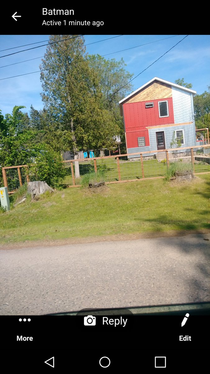 lostartist23's tweet photo. @Fallout @76Photomode @BethesdaStudios saw this house in #Minnesota Today my husband r re made it as out camp https://t.co/WGR1oaYpAn