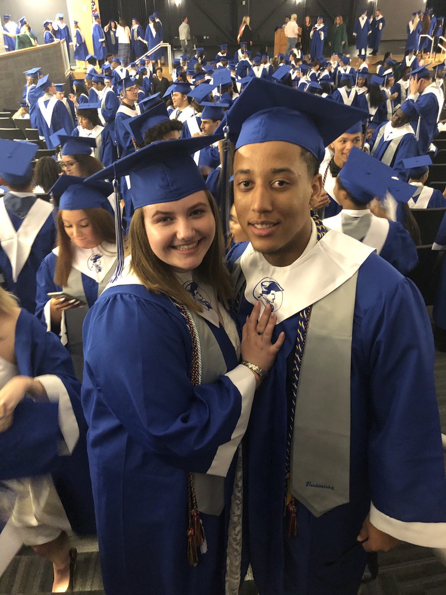 shelskiii's tweet photo. We did it.. 4 years of high school together... my best friend and lover for life. Forever grateful to you. 💙 https://t.co/gq4zIIyDJu