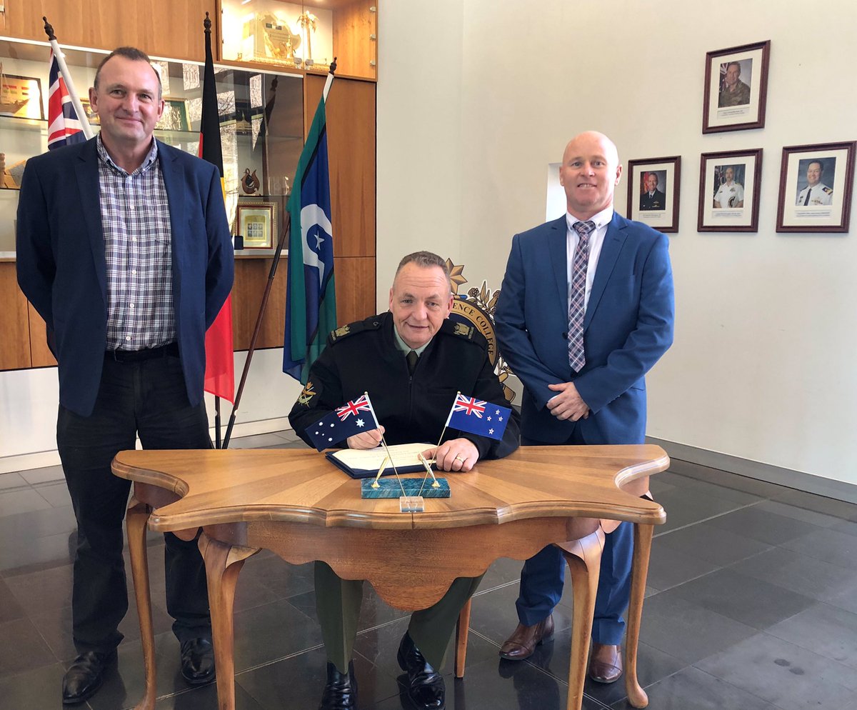 ADC_Australia's tweet image. Kia ora and welcome to Warrant Officer of the @NZDefenceForce @morts_nz. Looking forward to productive discussions and strengthening bonds #ProfessionofArms #MakePMEFunAgain @WarintheFuture