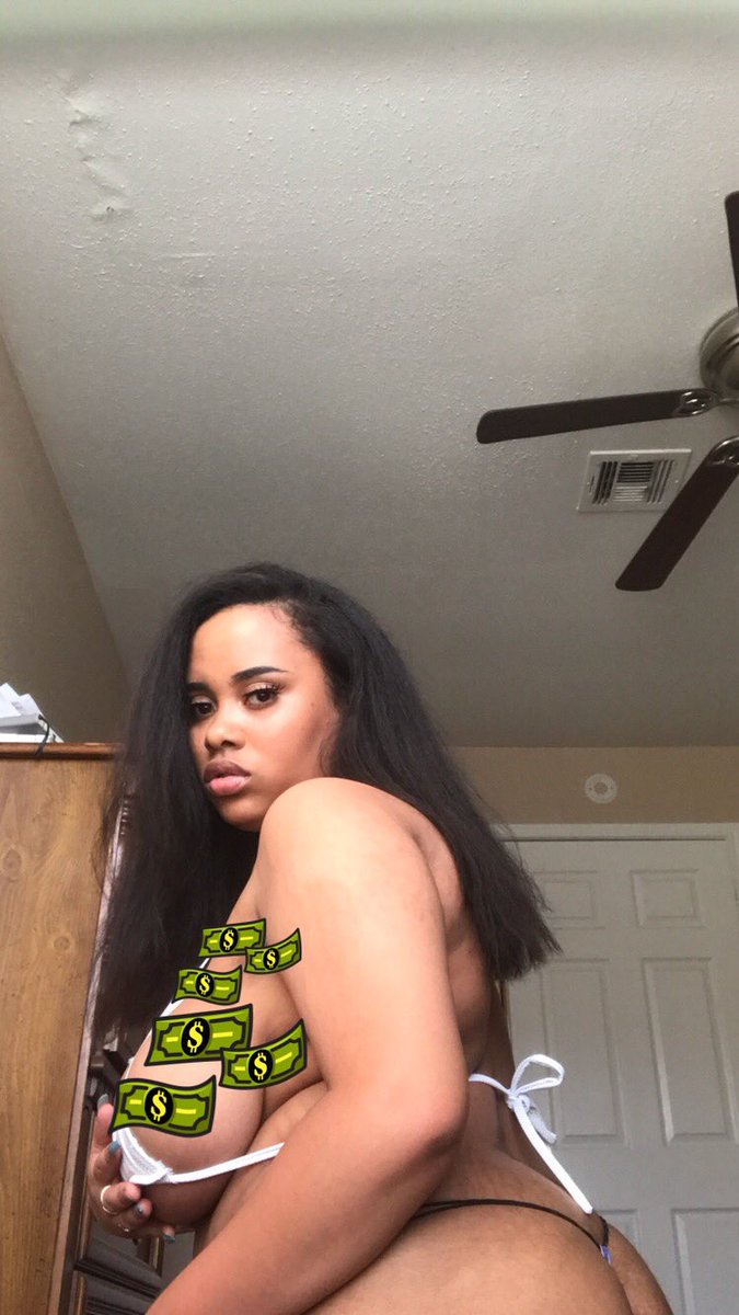 daddyandcookies's tweet photo. Send me money and I’ll send u nudes💦💦 https://t.co/xsu2gxICmj