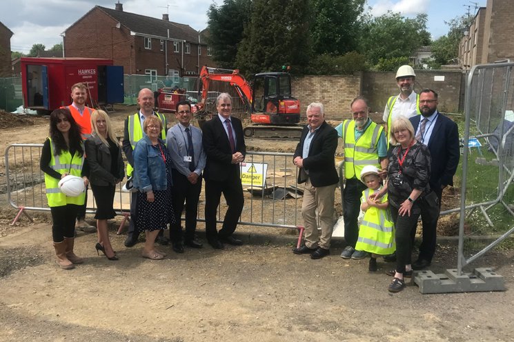 Work begins on regeneration of disused garages in Corby.

Corby Borough Council and F1 Modular marked the start of work on the site of a disused garage block at the head of Wilby Close, Corby. ashleyhouseplc.com/corby_turf_cut…
