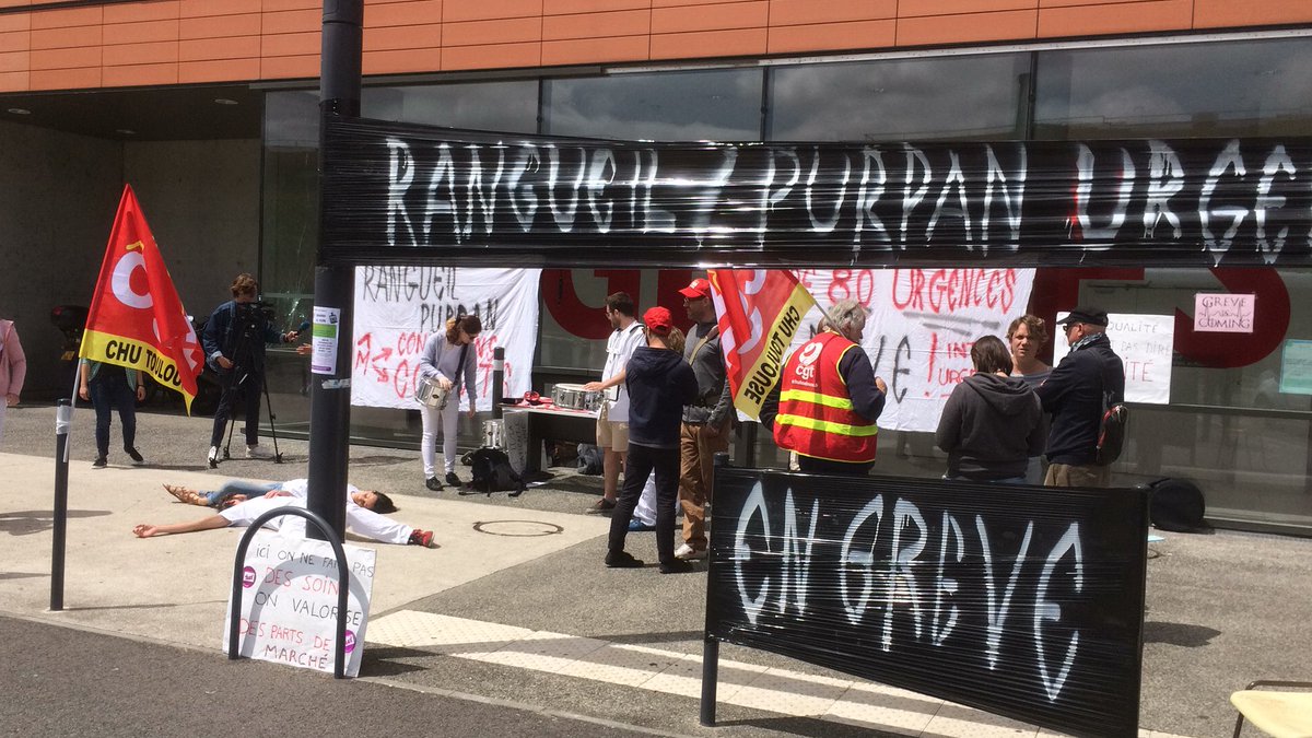 BenjaminPeter's tweet image. Débrayage des #urgences ce midi à l’hôpital #Purpan. Les personnels « au bord du burn-out » réclament plus d’effectifs et de matériel ainsi qu’une meilleure reconnaissance de leur travail.