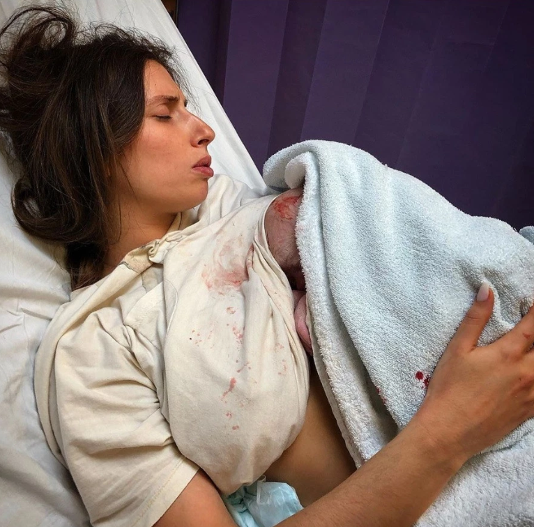 The latest post is up. In it I talk about the amazing Stacey Solomon and everything she is doing to normalise new motherhood through her candid social media posts. read it here:

blossomandcave.com/in-praise-of-s…