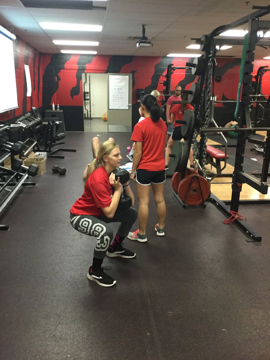 k_kellerstrass's tweet photo. Day 3 was a good one. #PHSstrength https://t.co/AOC5TAqH9Q