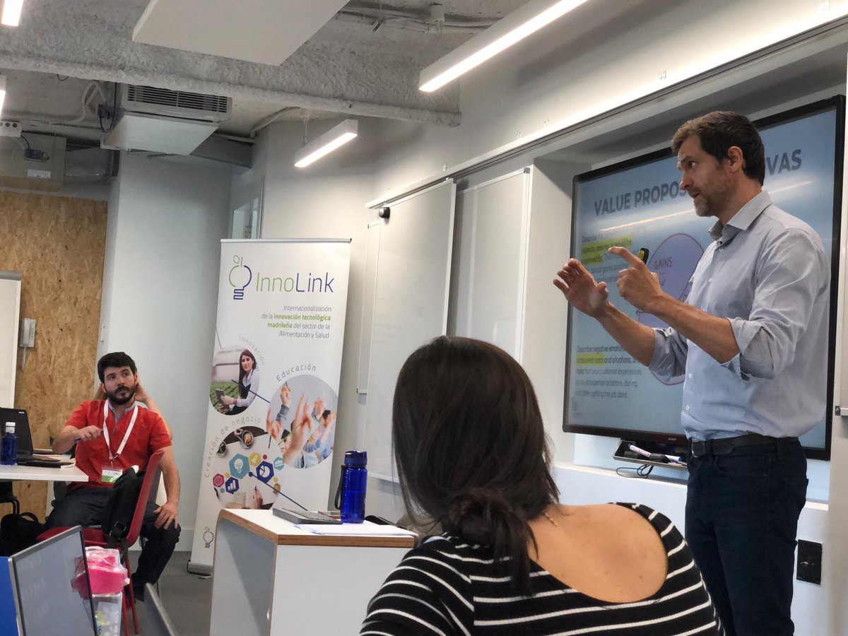 IMDEANutricion's tweet image. Gracias al Proyecto #Innolink, promovido por Dirección General de #Investigación #Innovación @ComunidadMadrid @alarranz investigadores madrileños exploran su faceta #emprendedora en #SummerSchool @dani_soriano @IEbusiness @IEuniversity #alimentacion 🍏🍅🌽👇🏻