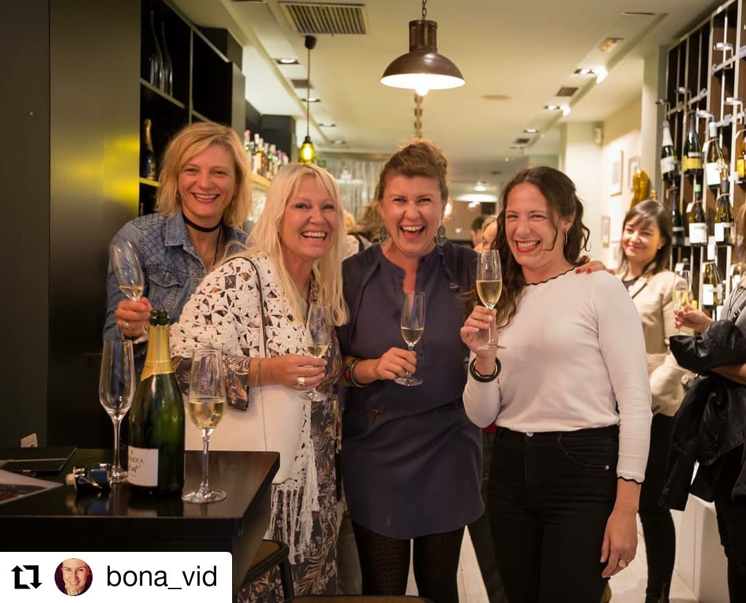 Happy Birthday to All of Us!!
2 years of sharing wine, passion &amp; joy &amp;many years +!🥂
<a href="/bona_vid/">Vid Bona</a> is not a one-(wo)man-project, it's a philosophy that roots in our mutual need of enjoying wine &amp; time together!🍾🍇
🔜Join us anytime! 
📍At @el_suro_bcn
 ➡️We'll never stop sharing‼️