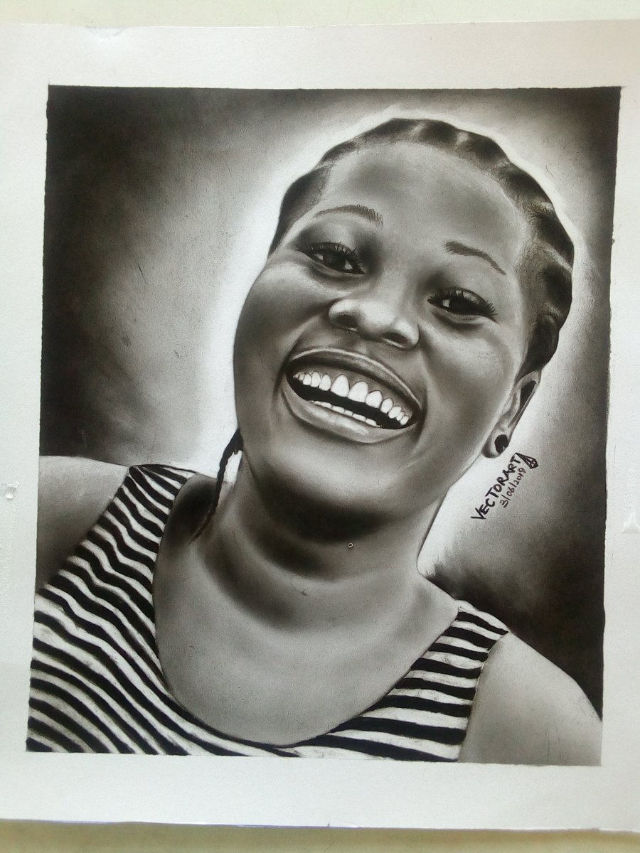 am_vector's tweet photo. @currentiyke Am an artist (black and white) make Portraits at affordable rate. https://t.co/LC0QDSYoos