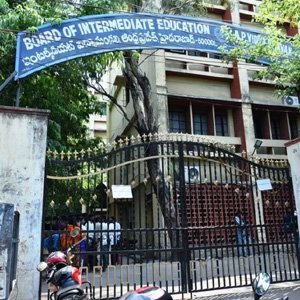 abntelugutv's tweet image. Another mistake by Telangana intermediate board!

andhrajyothy.com/engarticle?SID…

#Telangana #Intermediate #BoardofIntermediate #Inter #Exams