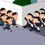 パンをくわえて走ってる時に男の子とぶつかるハプニング!集団行動で回避できる!
