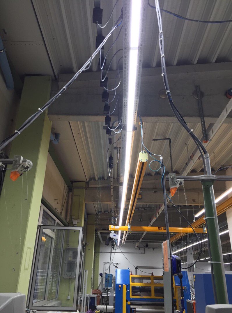 jeanfibo's tweet photo. https://t.co/hkSG66legy
LED-Lijnverlichting van WhyLed is daarvoor uitermate geschikt ! 
 Oude Tl-bak 144Watt P.stk VERSUS LED-Retrofit van WhyLed 46 Watt P.stk
 Meer weten voor industriële doeleinden?
 Bel ons  gerust op 06-20 597 580 of 06-50 51 81 31 voor uw bedrijfspand https://t.co/z8LDrZiW6j
