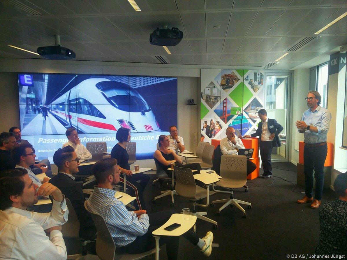 Salutations de Paris! Heute tauschen wir uns mit der <a href="/SNCF/">❌</a> darüber aus, wie wir aus dem Datenschatz der zwei größten Bahnen in #Europa neue #Services für unsere Kunden entwickeln können. #datadaysncfdb #bahnfuereuropa