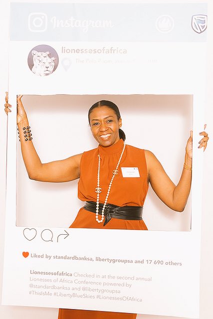 OvieAli's tweet image. Nigeria spends billions importing SIM, ATM cards from China. Mrs Akinkugbe built a factory in 2015 that was inaugurated in Dec 2016, as west Africa's first smart-card plant. It produces 200 million cards. Now her company exports to 21 African countries, as well as to Nigerians.