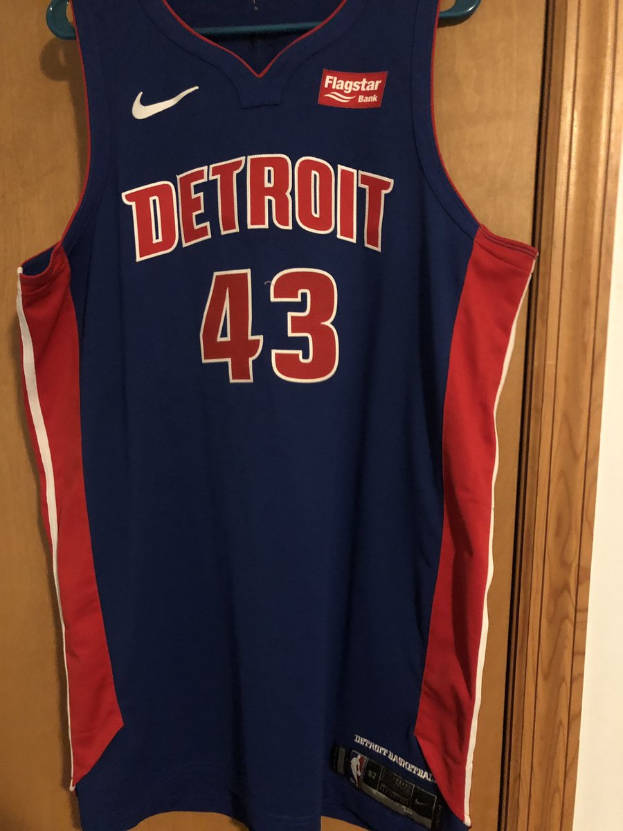 Vegas Thinks tweet media